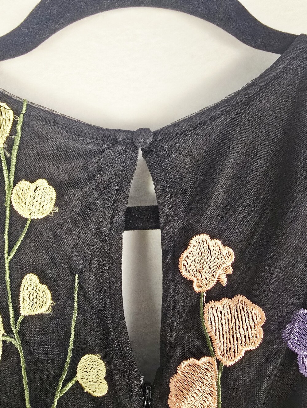 Lulus NWOT Sheer Black 3D VIBRANT Floral Fantasy Embroidered MIDI Dress. XL - Picture 14 of 16